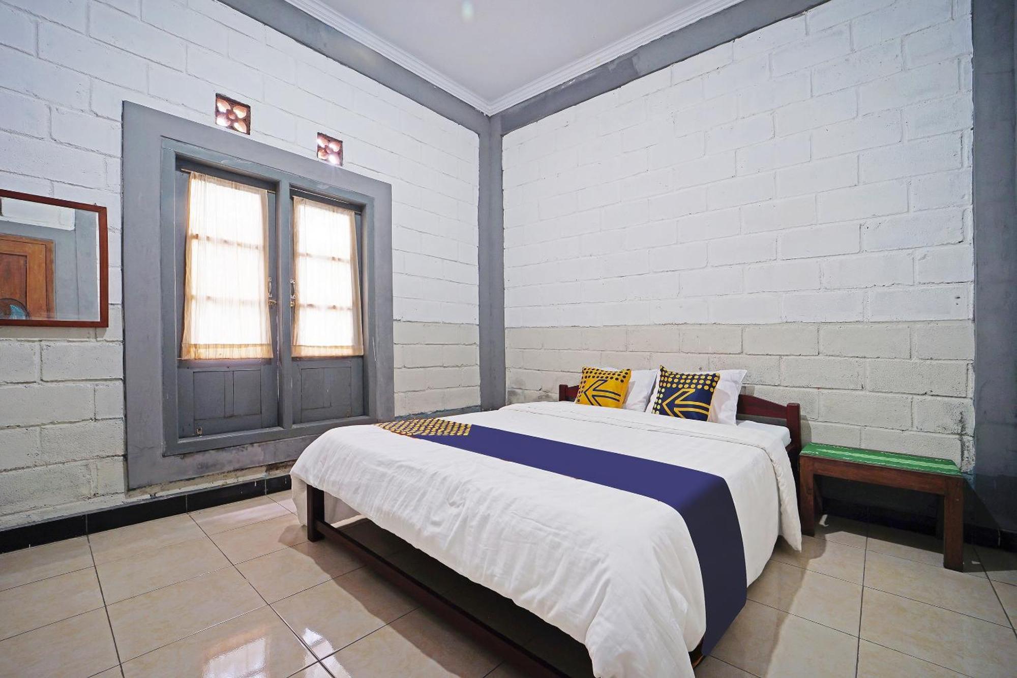 Hotel Spot On 91085 Griya Estu Wening Sleman  Esterno foto